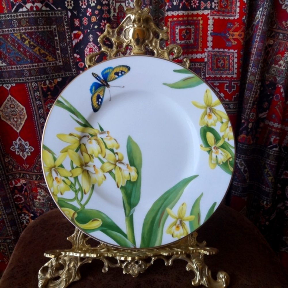 Villeroy & Boch AMAZONIA Salad / Dessert Plate Flowers & Butterfly, 8.9"